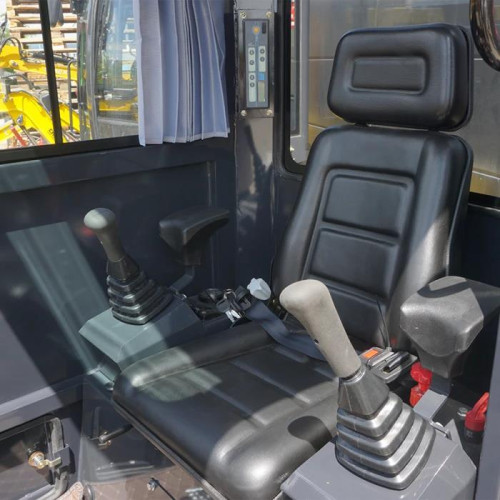 Mini Excavator Cimex CHE12RS-CAB-SB with Articulated Boom