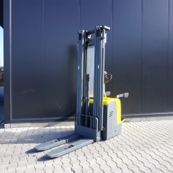 Electric stacker CIMEX ES56.1500FLRS up to 5.6 m.