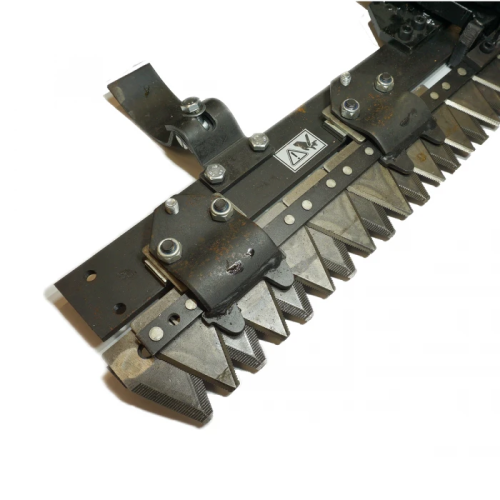 PROMO PACKAGE! Self-propelled thumb mower LM-100 + Gasoline grass aerator / scarifier LSC460