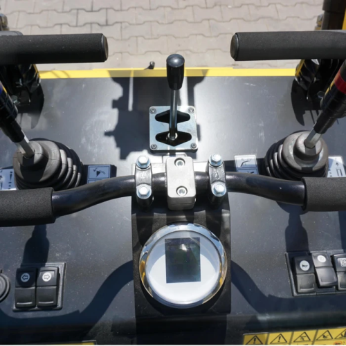 MTL900RS mini front loader